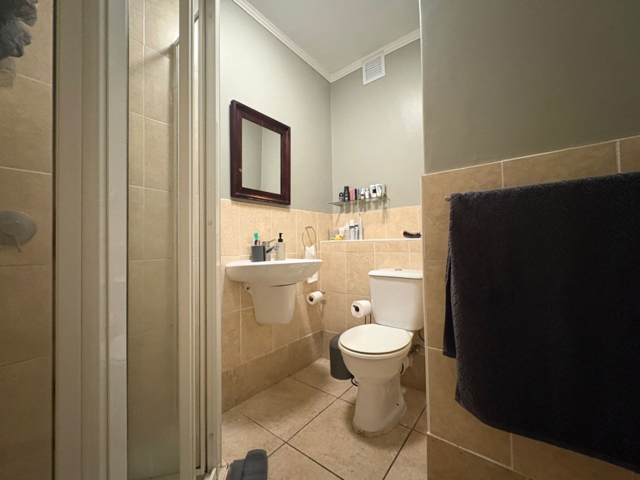 2 Bedroom Property for Sale in Claremont Upper Western Cape